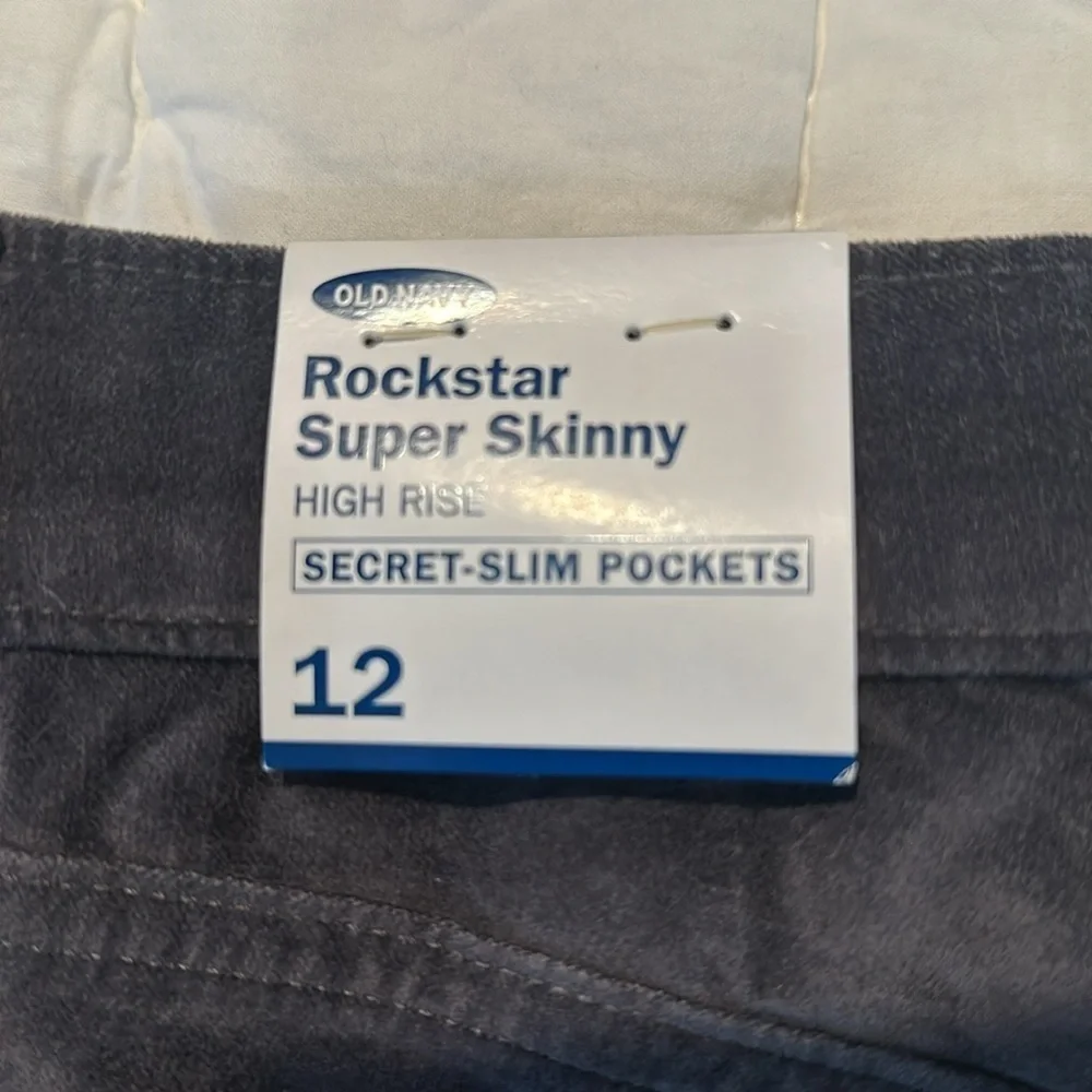 NWT Old Navy Rockstar Super Skinny High Rise Velvet pants